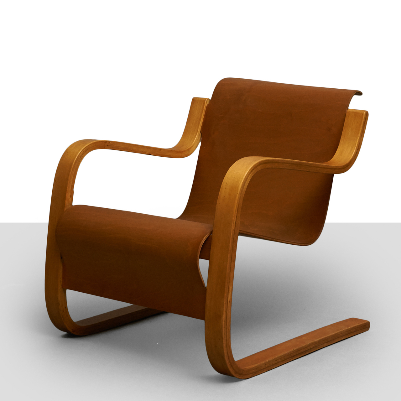Alvar Aalto Cantilever Chair Model 31 – Almond and Company